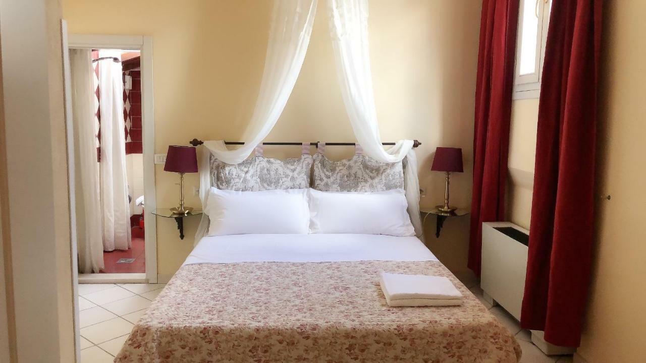 B&B Life Style Novecento Firenze Bagian luar foto