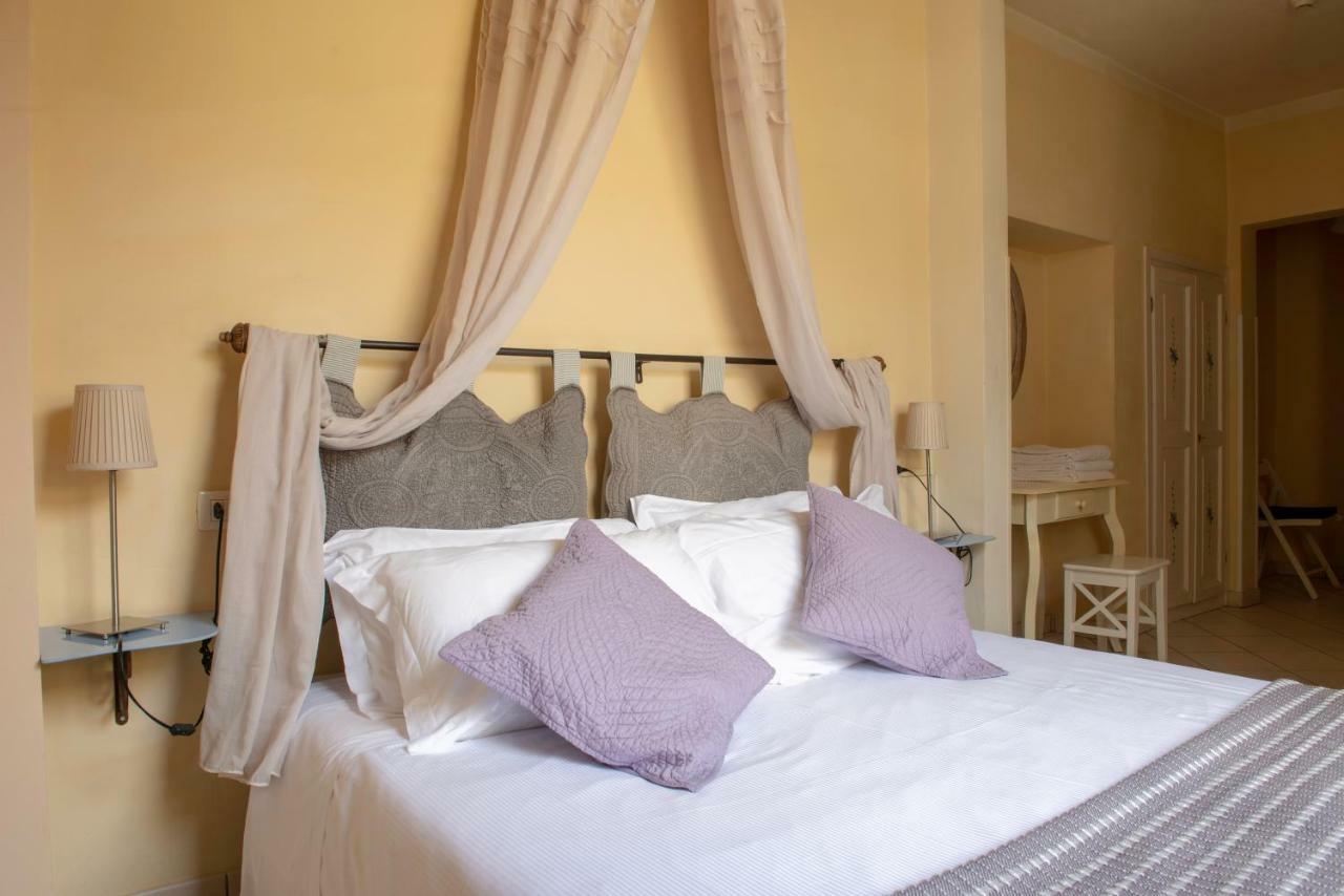B&B Life Style Novecento Firenze Bagian luar foto