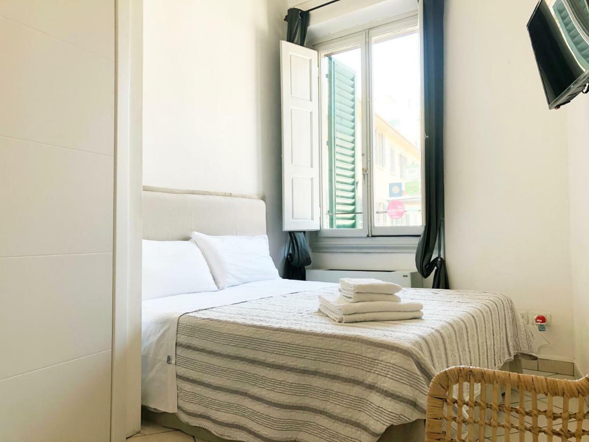 B&B Life Style Novecento Firenze Bagian luar foto