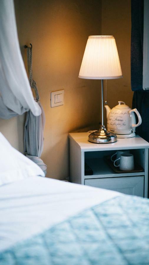 B&B Life Style Novecento Firenze Bagian luar foto