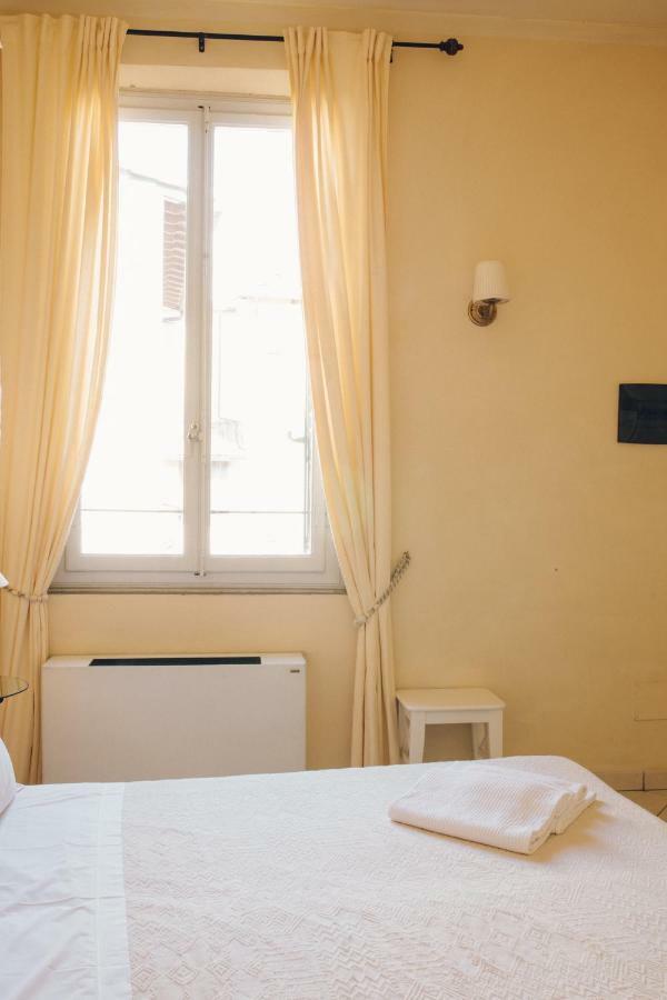 B&B Life Style Novecento Firenze Bagian luar foto