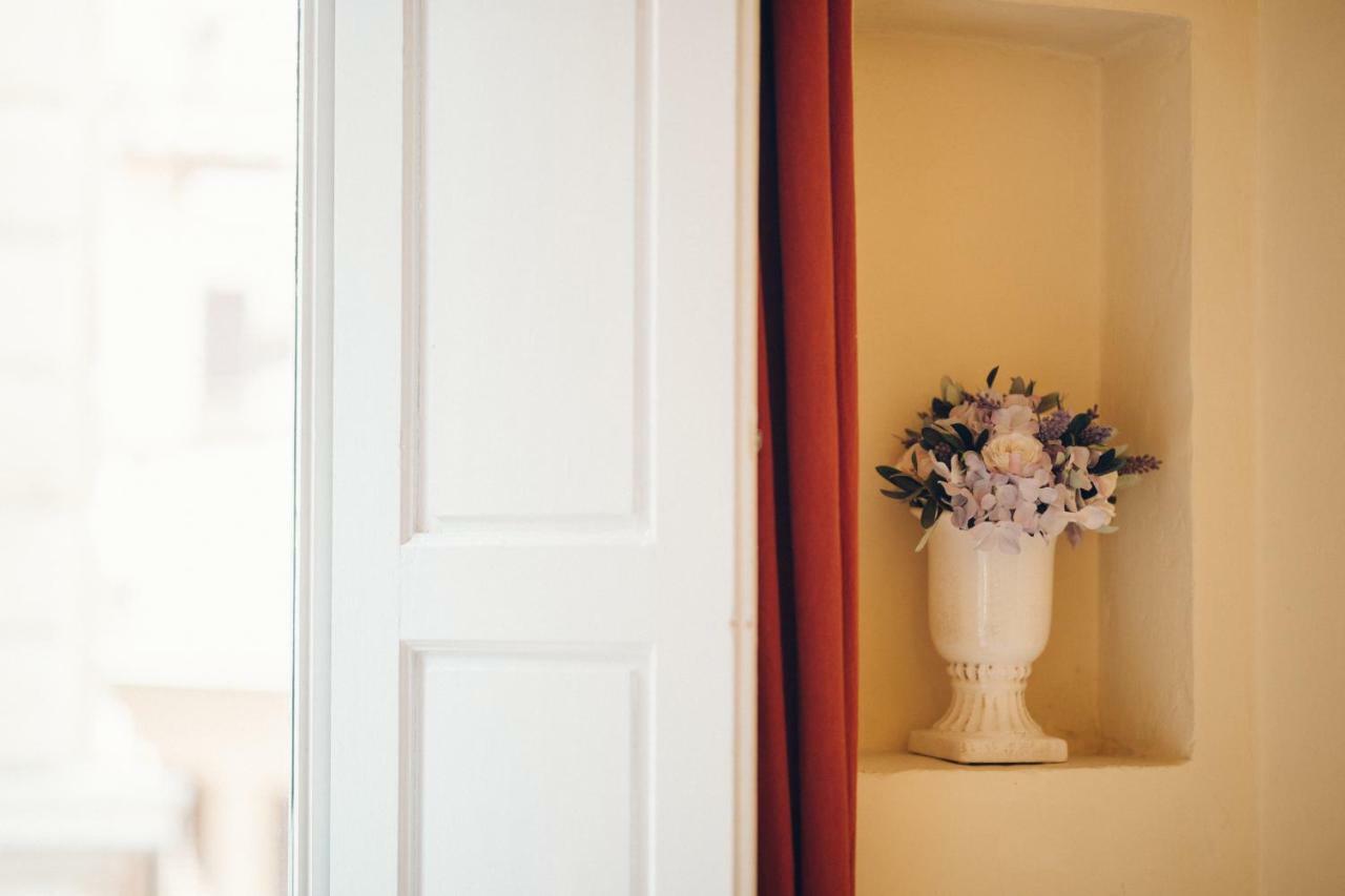 B&B Life Style Novecento Firenze Bagian luar foto