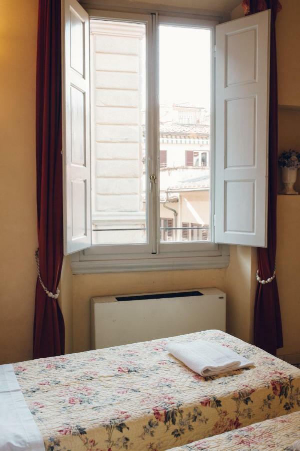 B&B Life Style Novecento Firenze Bagian luar foto