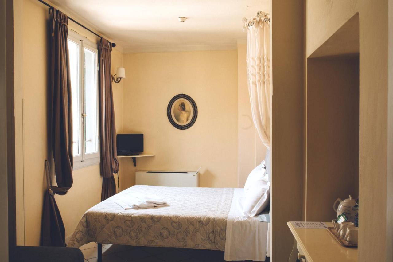B&B Life Style Novecento Firenze Bagian luar foto